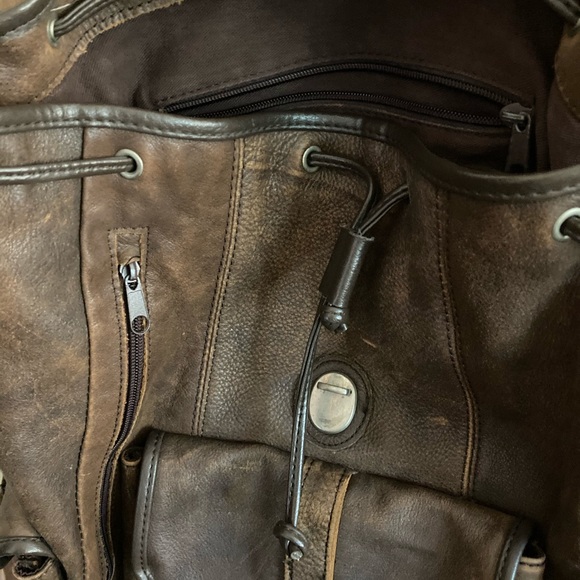 Vintage Brown Leather Backpack - Picture 6 of 13